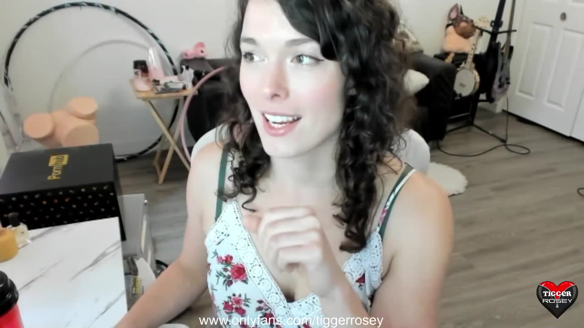 Gallery image thumbnail from TiggerRosey's myfreecams stream on, 08/25/2023, 23:11 image 5 of 20