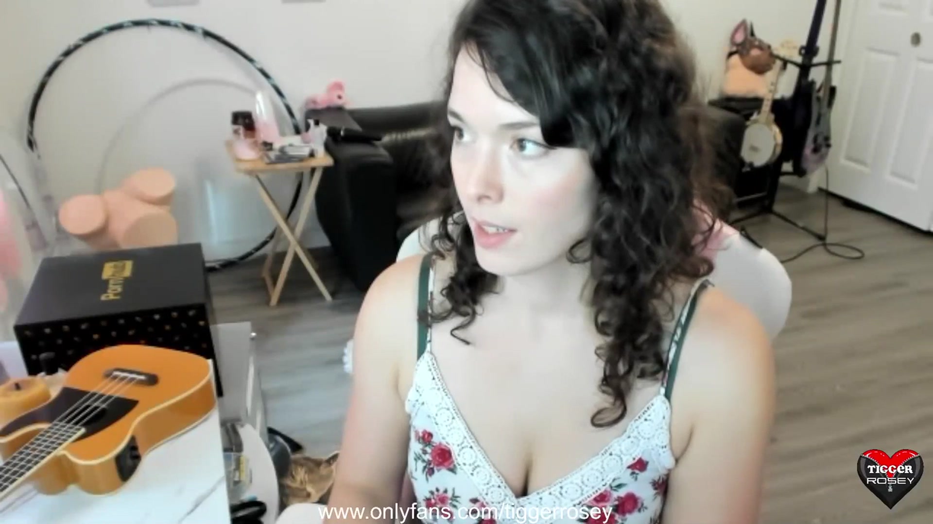 Gallery image thumbnail from TiggerRosey's myfreecams stream on, 08/26/2023, 24:55 image 6 of 20