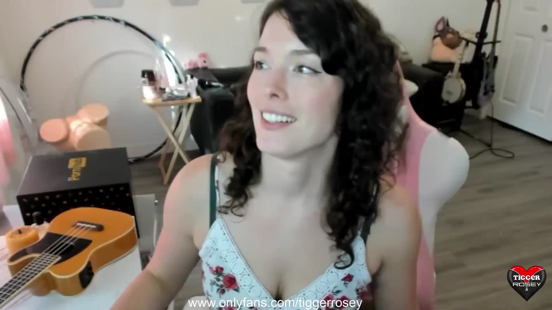 Gallery image thumbnail from TiggerRosey's myfreecams stream on, 08/26/2023, 24:55 image 17 of 20