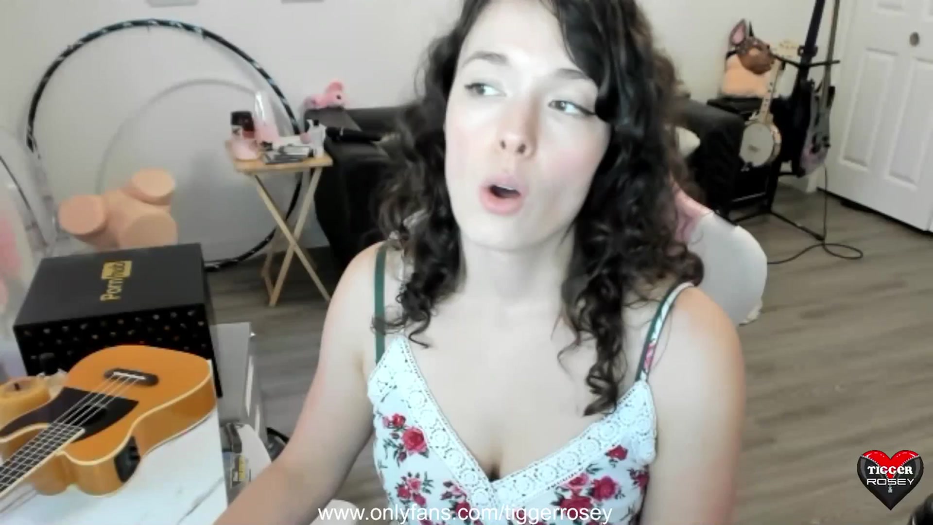 Gallery image thumbnail from TiggerRosey's myfreecams stream on, 08/26/2023, 24:55 image 1 of 20