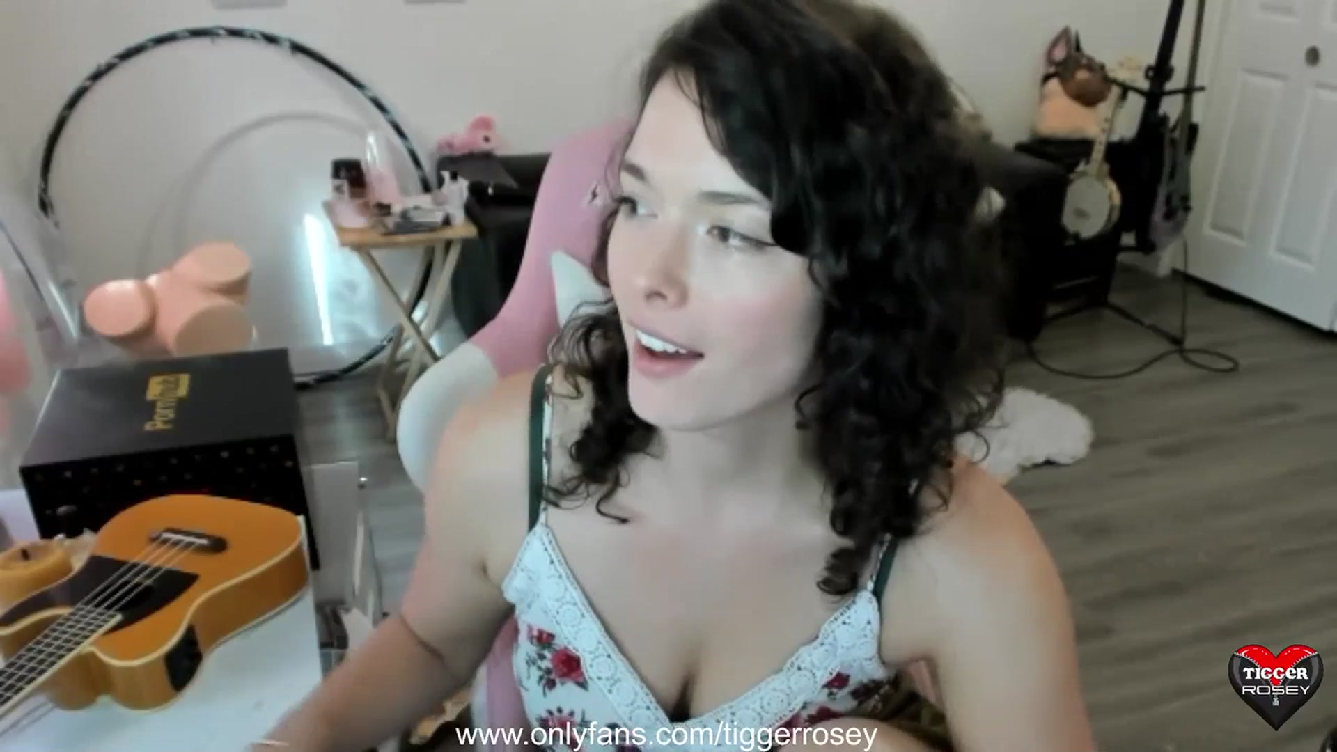 Gallery image thumbnail from TiggerRosey's myfreecams stream on, 08/26/2023, 24:55 image 8 of 20