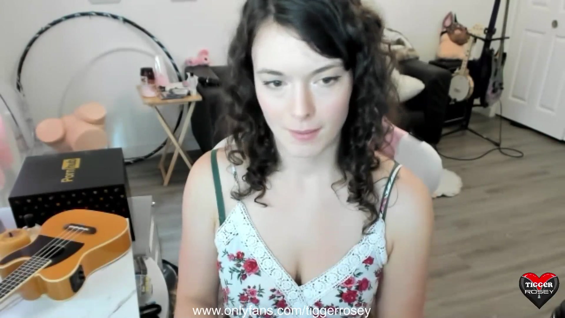 Gallery image thumbnail from TiggerRosey's myfreecams stream on, 08/26/2023, 24:55 image 3 of 20