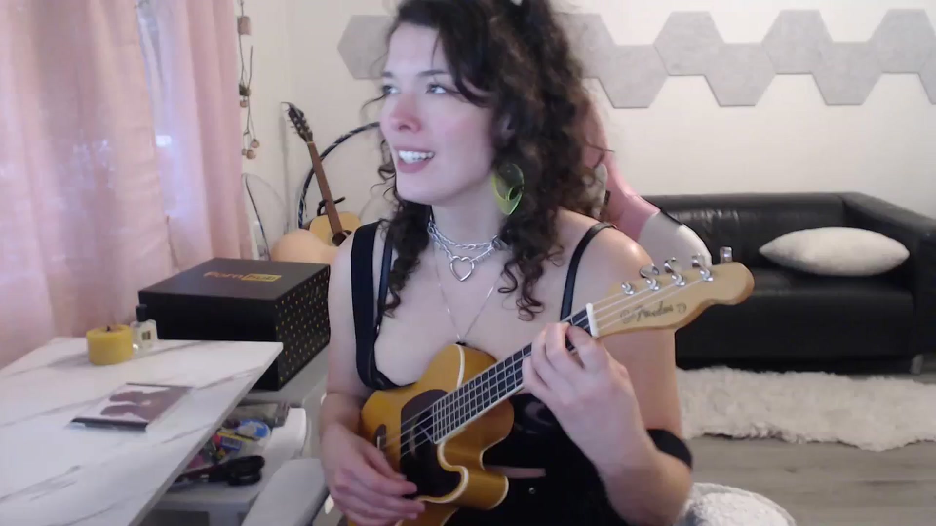 Gallery image thumbnail from TiggerRosey's myfreecams stream on, 08/31/2023, 02:25 image 18 of 20
