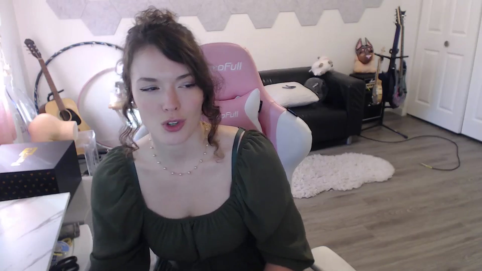 Gallery image thumbnail from TiggerRosey's myfreecams stream on, 09/02/2023, 24:32 image 8 of 20