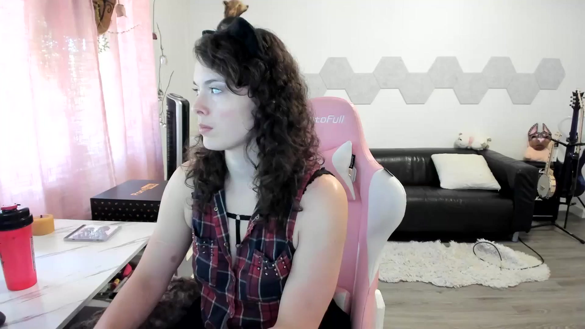 Gallery image thumbnail from TiggerRosey's myfreecams stream on, 09/08/2023, 21:37 image 6 of 20