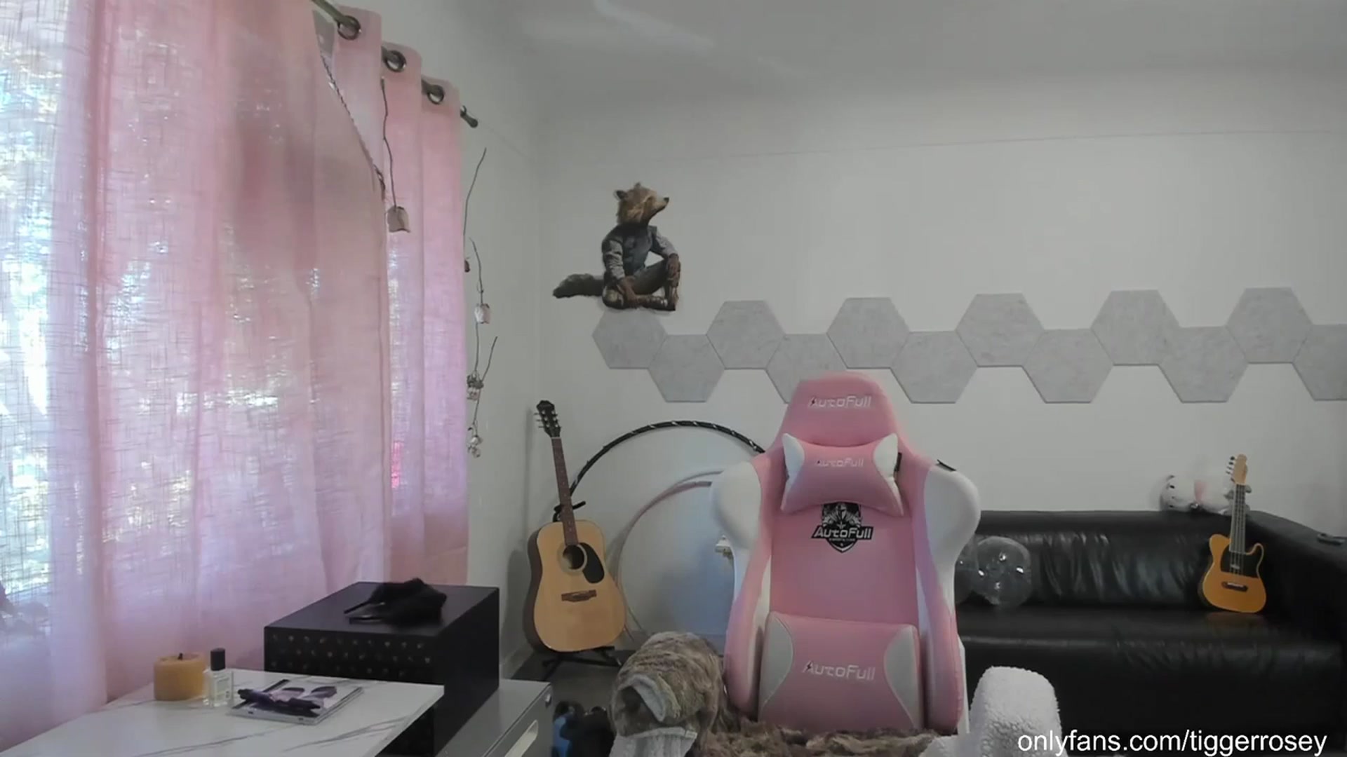 Gallery image thumbnail from TiggerRosey's myfreecams stream on, 10/06/2023, 22:51 image 6 of 20