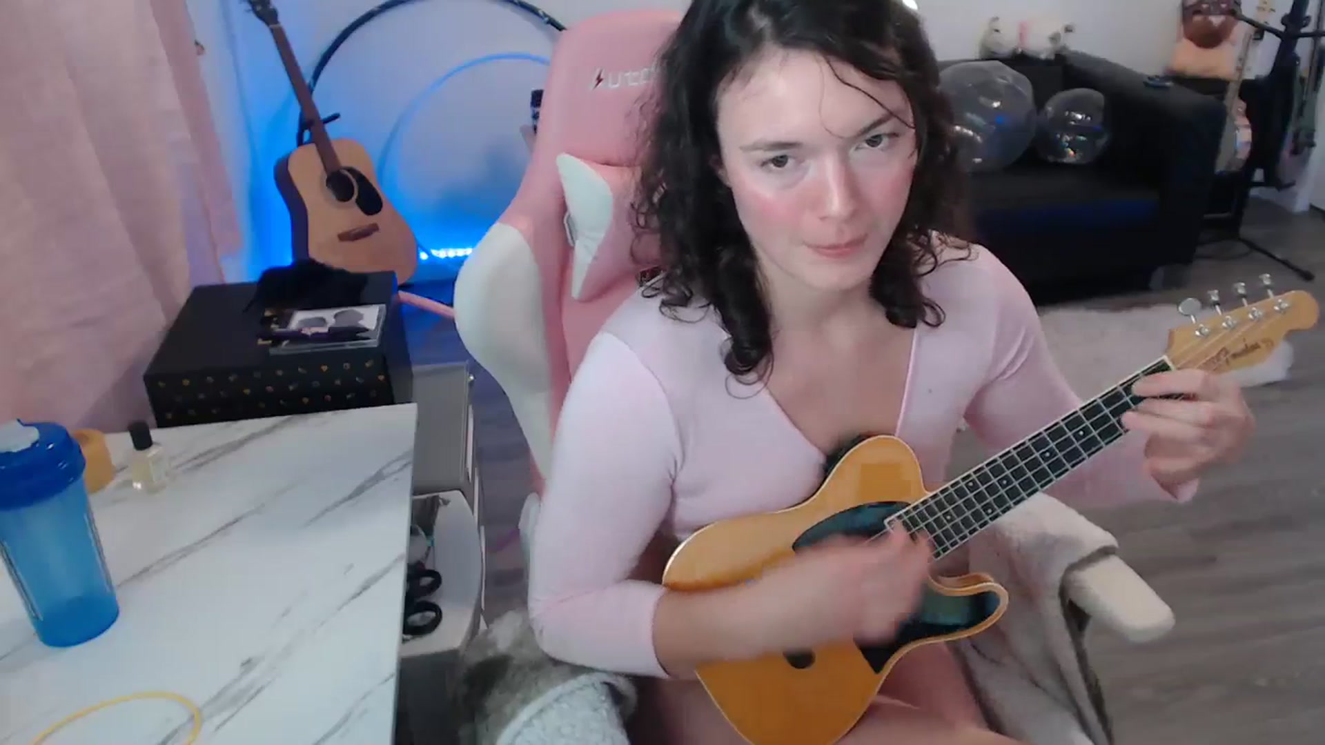 Gallery image thumbnail from TiggerRosey's myfreecams stream on, 10/07/2023, 03:58 image 9 of 20