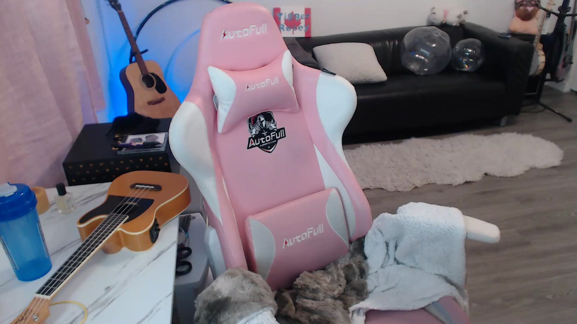 Gallery image thumbnail from TiggerRosey's myfreecams stream on, 10/07/2023, 03:58 image 17 of 20