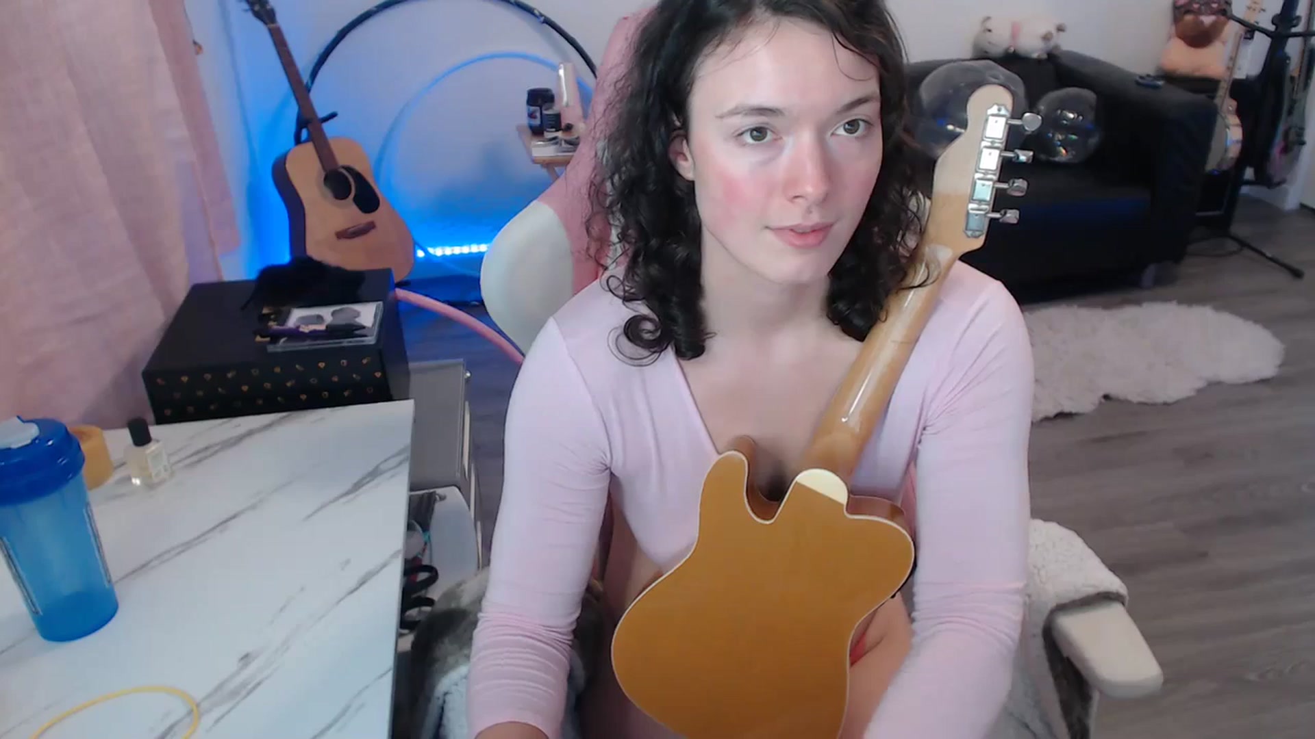 Gallery image thumbnail from TiggerRosey's myfreecams stream on, 10/07/2023, 03:58 image 7 of 20