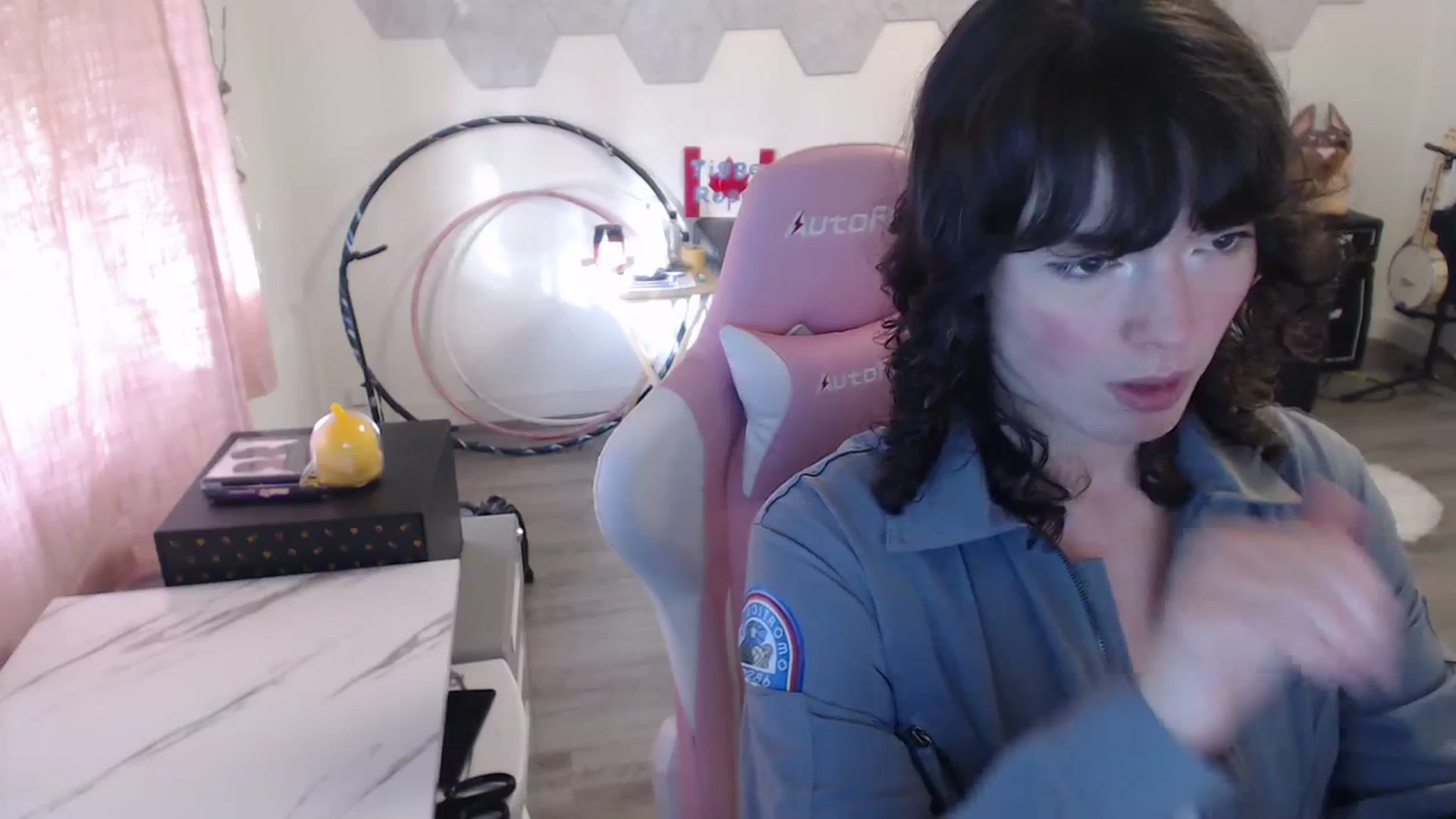 Gallery image thumbnail from TiggerRosey's myfreecams stream on, 10/11/2023, 24:00 image 10 of 20