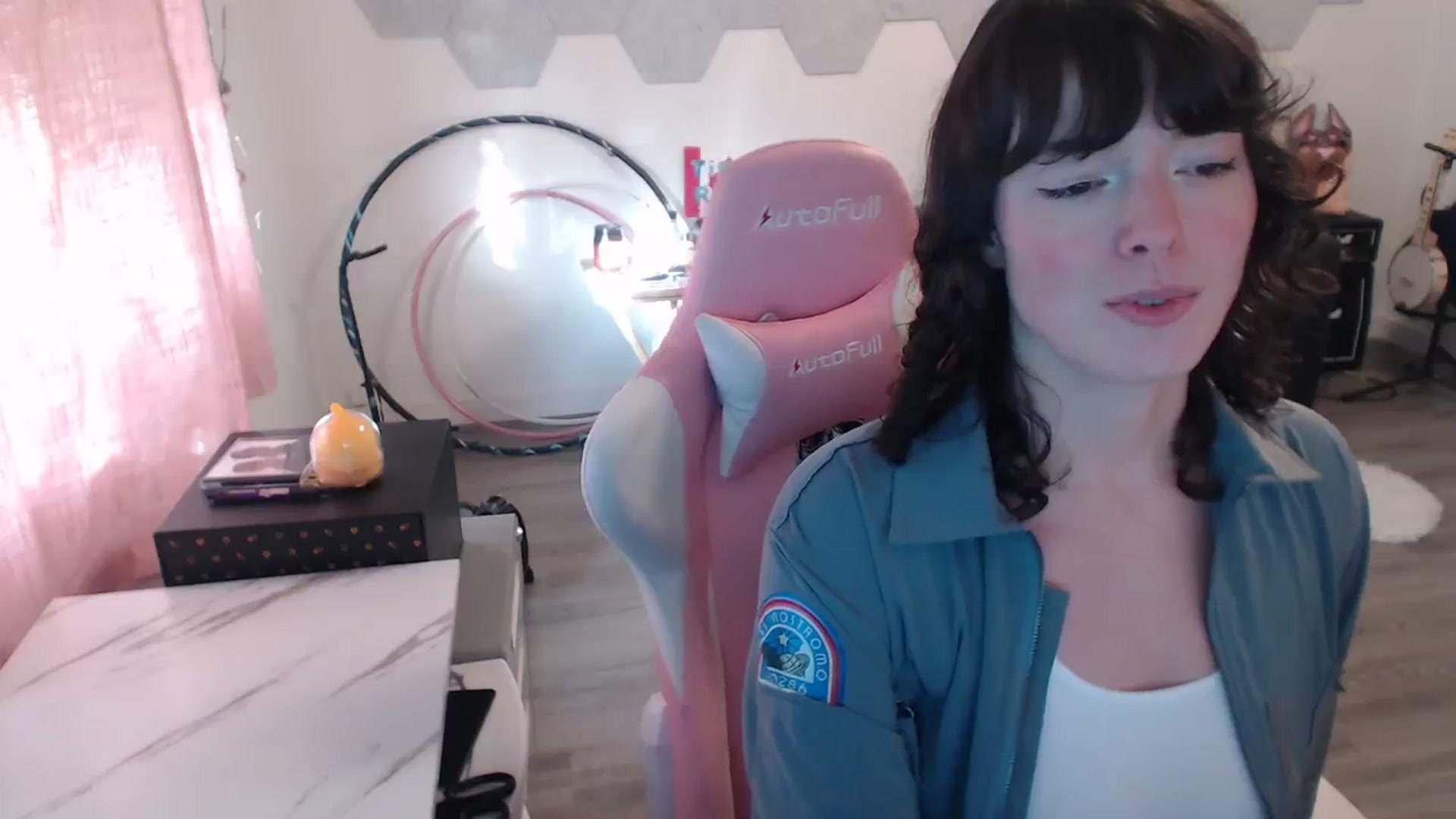 Gallery image thumbnail from TiggerRosey's myfreecams stream on, 10/11/2023, 24:00 image 18 of 20