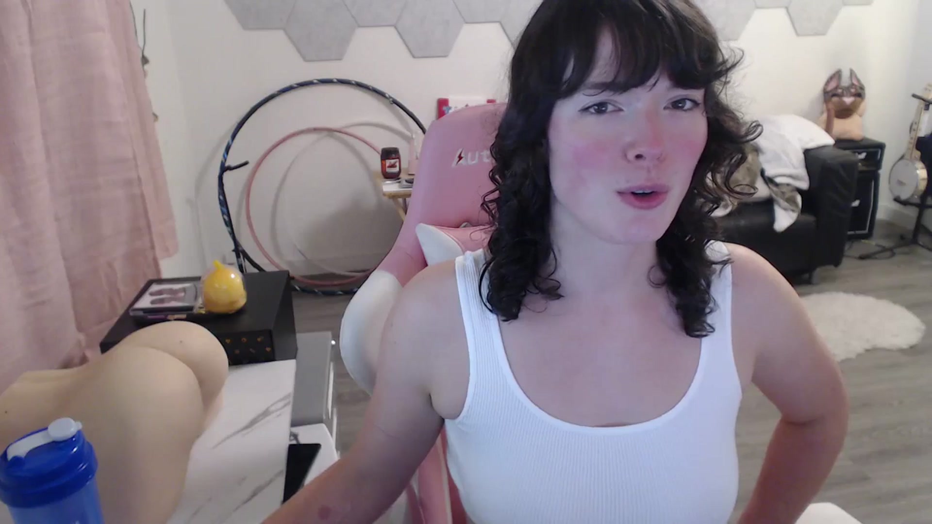 Gallery image thumbnail from TiggerRosey's myfreecams stream on, 10/11/2023, 02:16 image 10 of 20