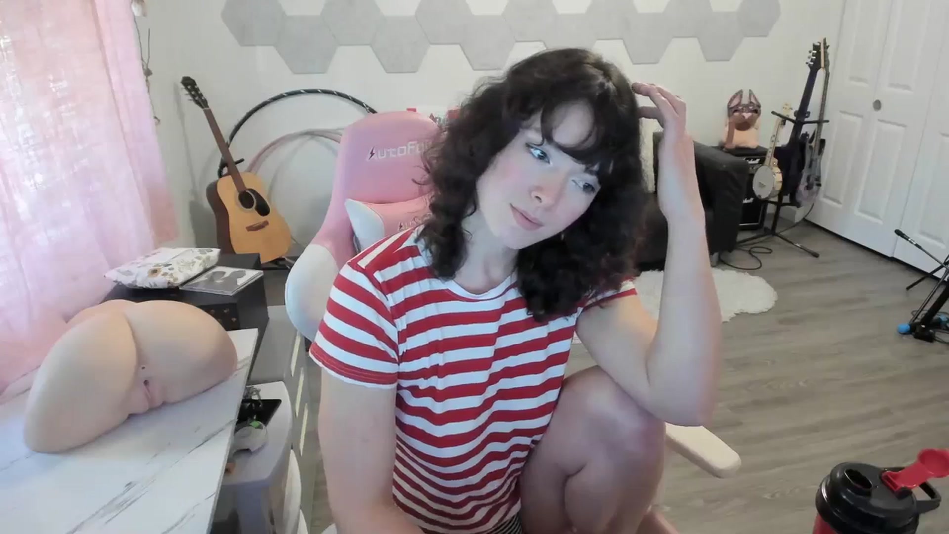 Gallery image thumbnail from TiggerRosey's myfreecams stream on, 10/12/2023, 23:58 image 5 of 20