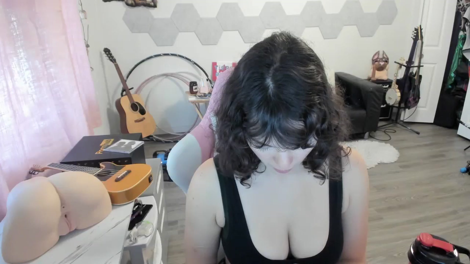 Gallery image thumbnail from TiggerRosey's myfreecams stream on, 10/13/2023, 19:36 image 8 of 20
