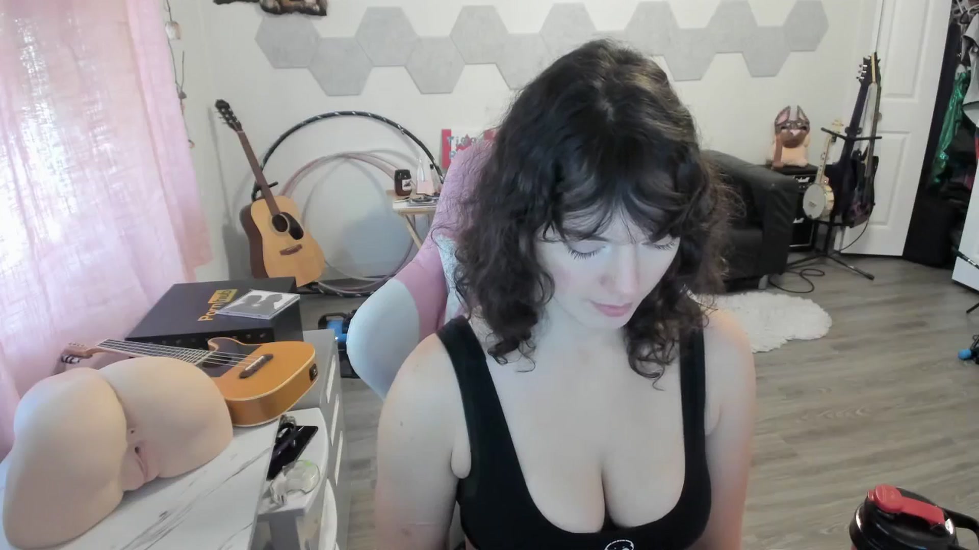 Gallery image thumbnail from TiggerRosey's myfreecams stream on, 10/13/2023, 19:36 image 7 of 20