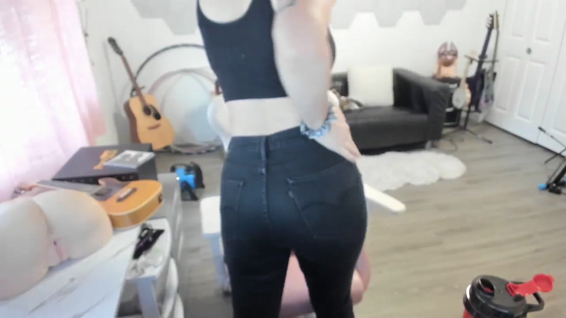Gallery image thumbnail from TiggerRosey's myfreecams stream on, 10/13/2023, 20:12 image 2 of 20