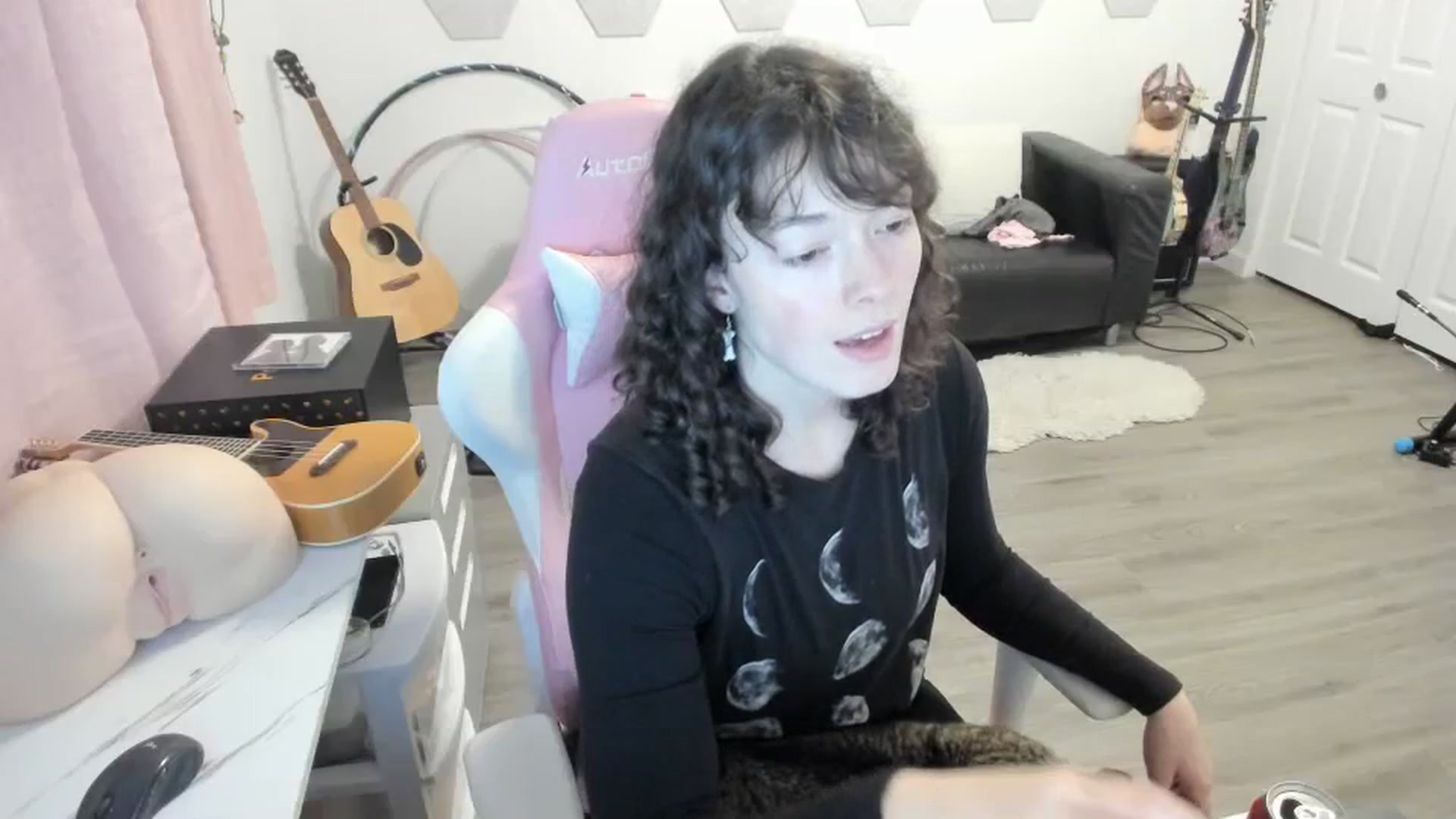 Gallery image thumbnail from TiggerRosey's myfreecams stream on, 10/16/2023, 06:20 image 5 of 20