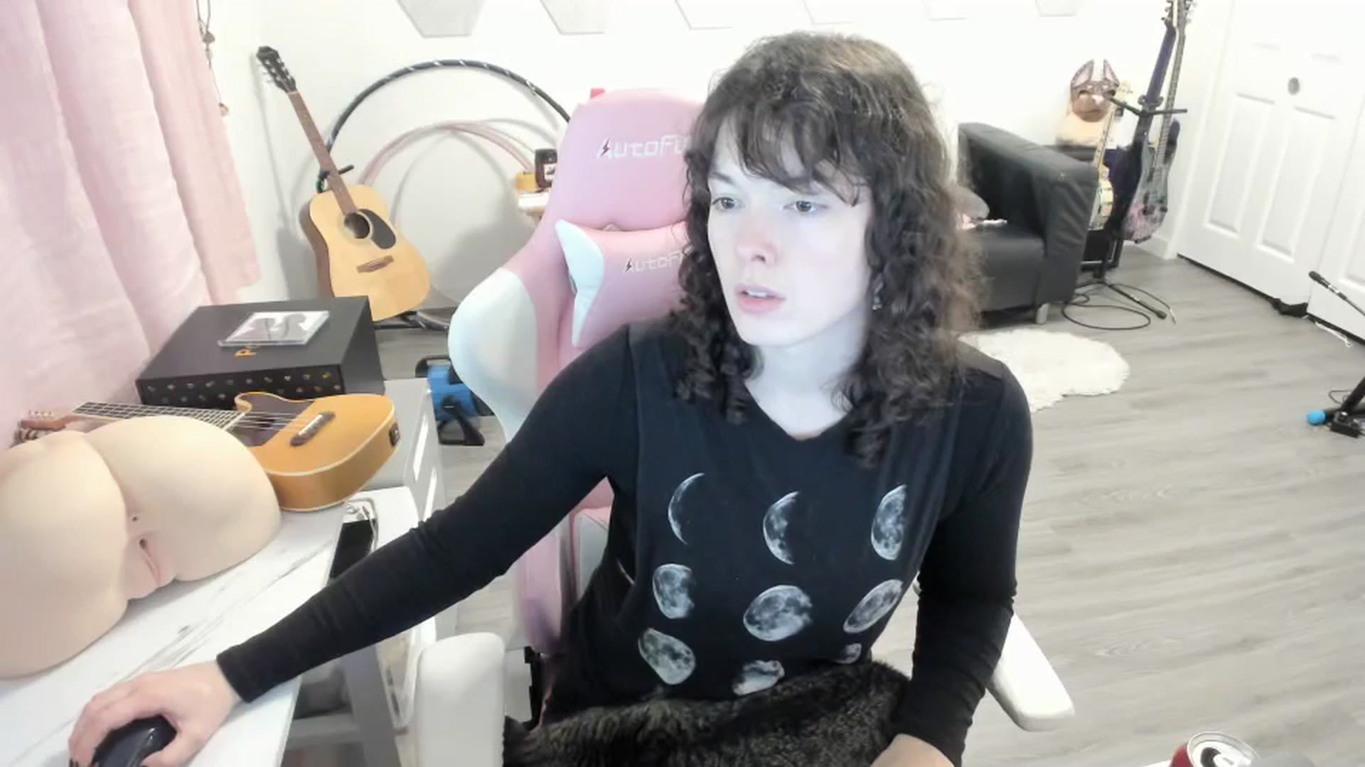 Gallery image thumbnail from TiggerRosey's myfreecams stream on, 10/16/2023, 06:20 image 6 of 20