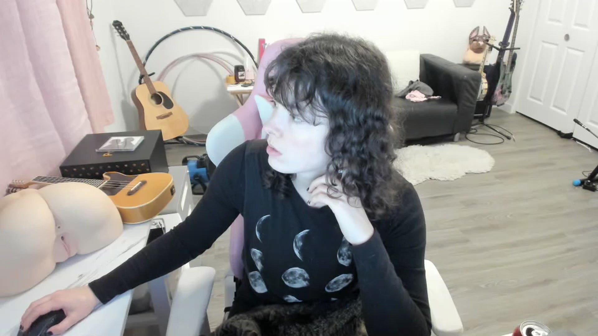 Gallery image thumbnail from TiggerRosey's myfreecams stream on, 10/16/2023, 06:20 image 7 of 20