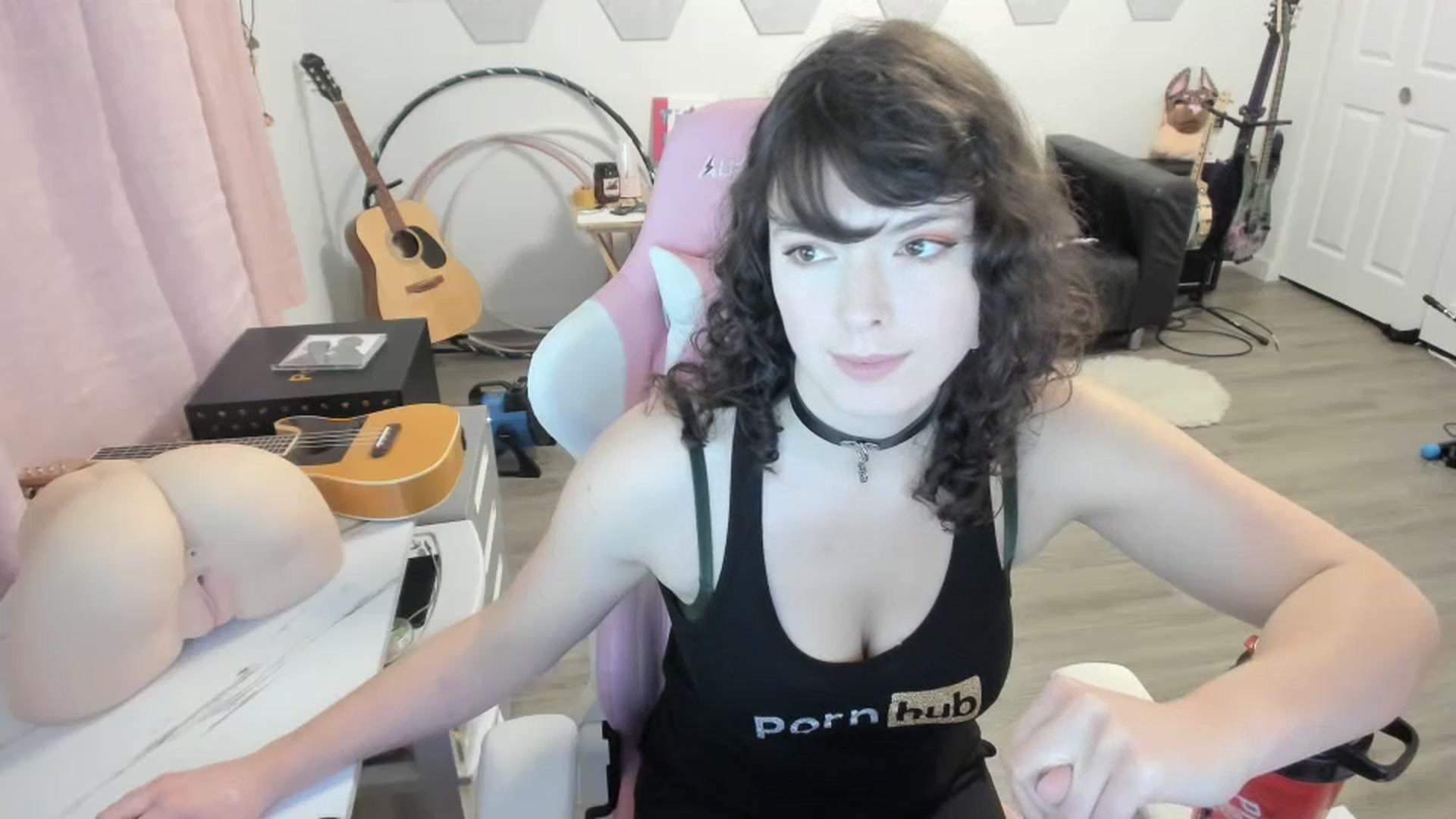 Gallery image thumbnail from TiggerRosey's myfreecams stream on, 10/17/2023, 02:46 image 13 of 20