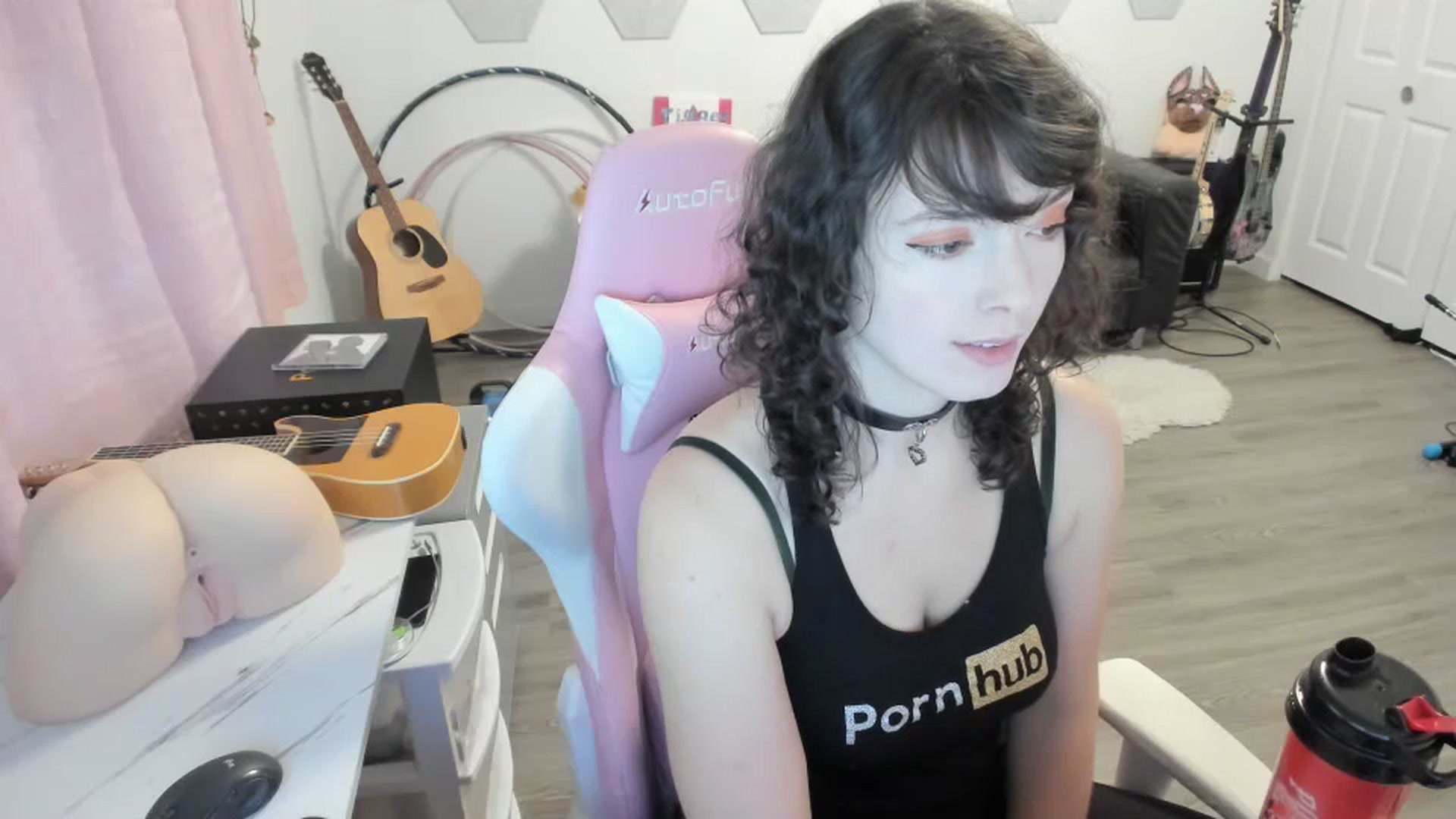 Gallery image thumbnail from TiggerRosey's myfreecams stream on, 10/17/2023, 02:46 image 5 of 20