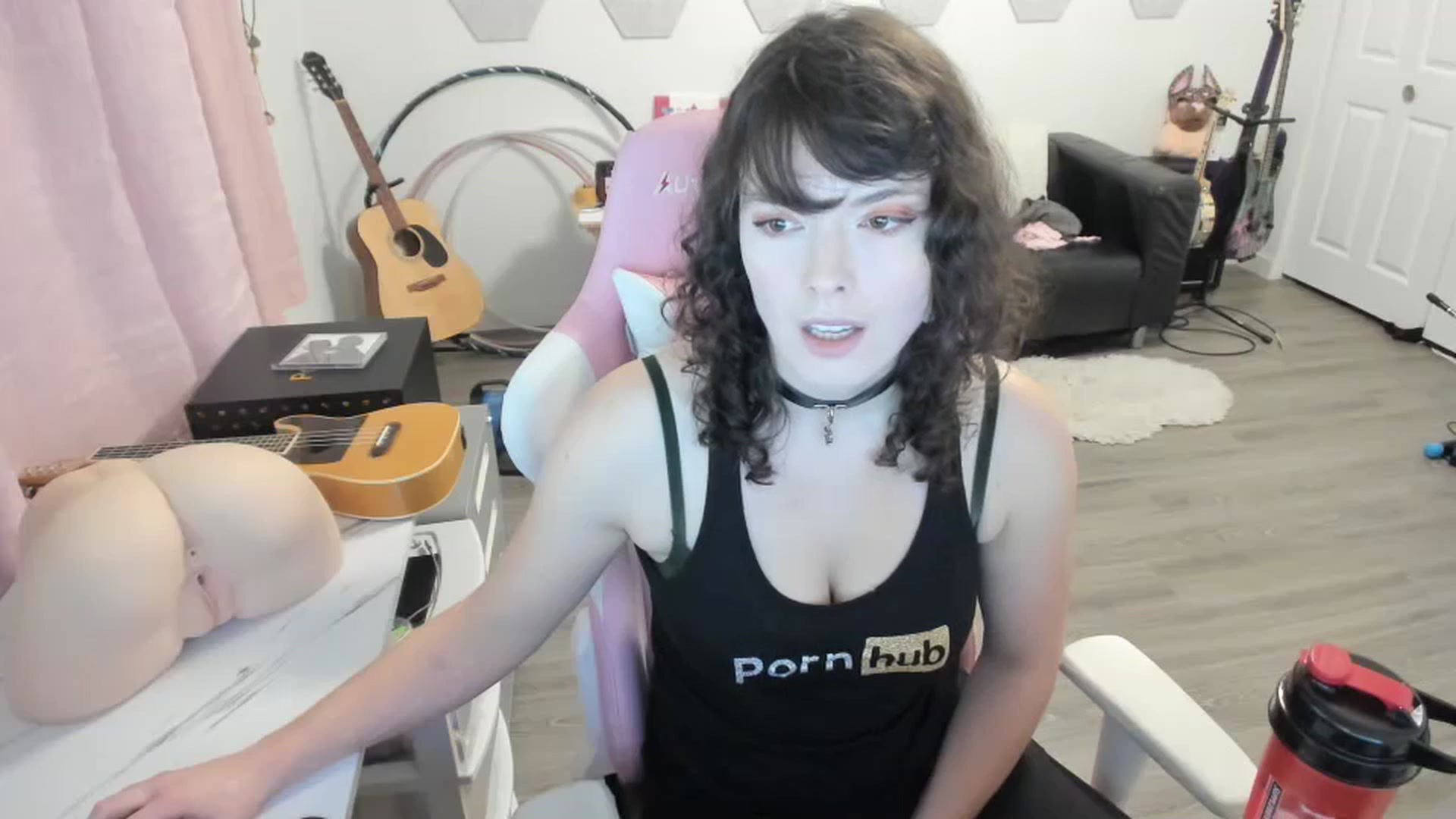 Gallery image thumbnail from TiggerRosey's myfreecams stream on, 10/17/2023, 02:46 image 9 of 20