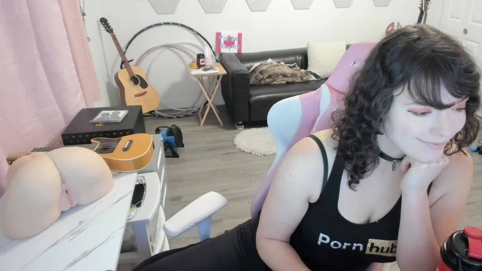 Gallery image thumbnail from TiggerRosey's myfreecams stream on, 10/17/2023, 03:34 image 10 of 20