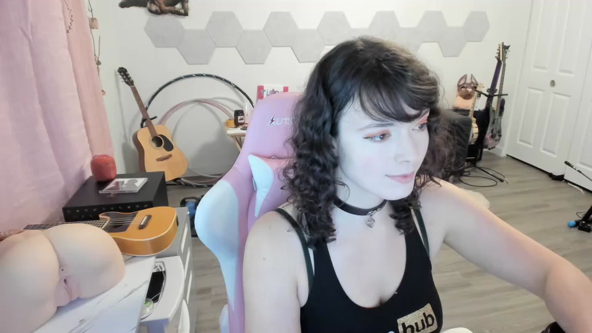 Gallery image thumbnail from TiggerRosey's myfreecams stream on, 10/17/2023, 03:34 image 14 of 20