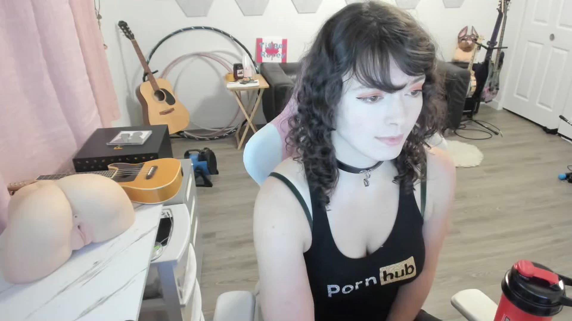 Gallery image thumbnail from TiggerRosey's myfreecams stream on, 10/17/2023, 03:34 image 3 of 20
