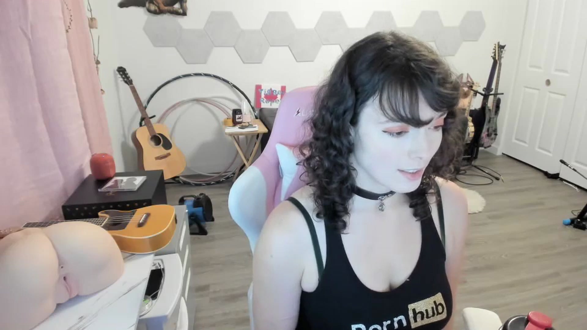 Gallery image thumbnail from TiggerRosey's myfreecams stream on, 10/17/2023, 03:34 image 16 of 20