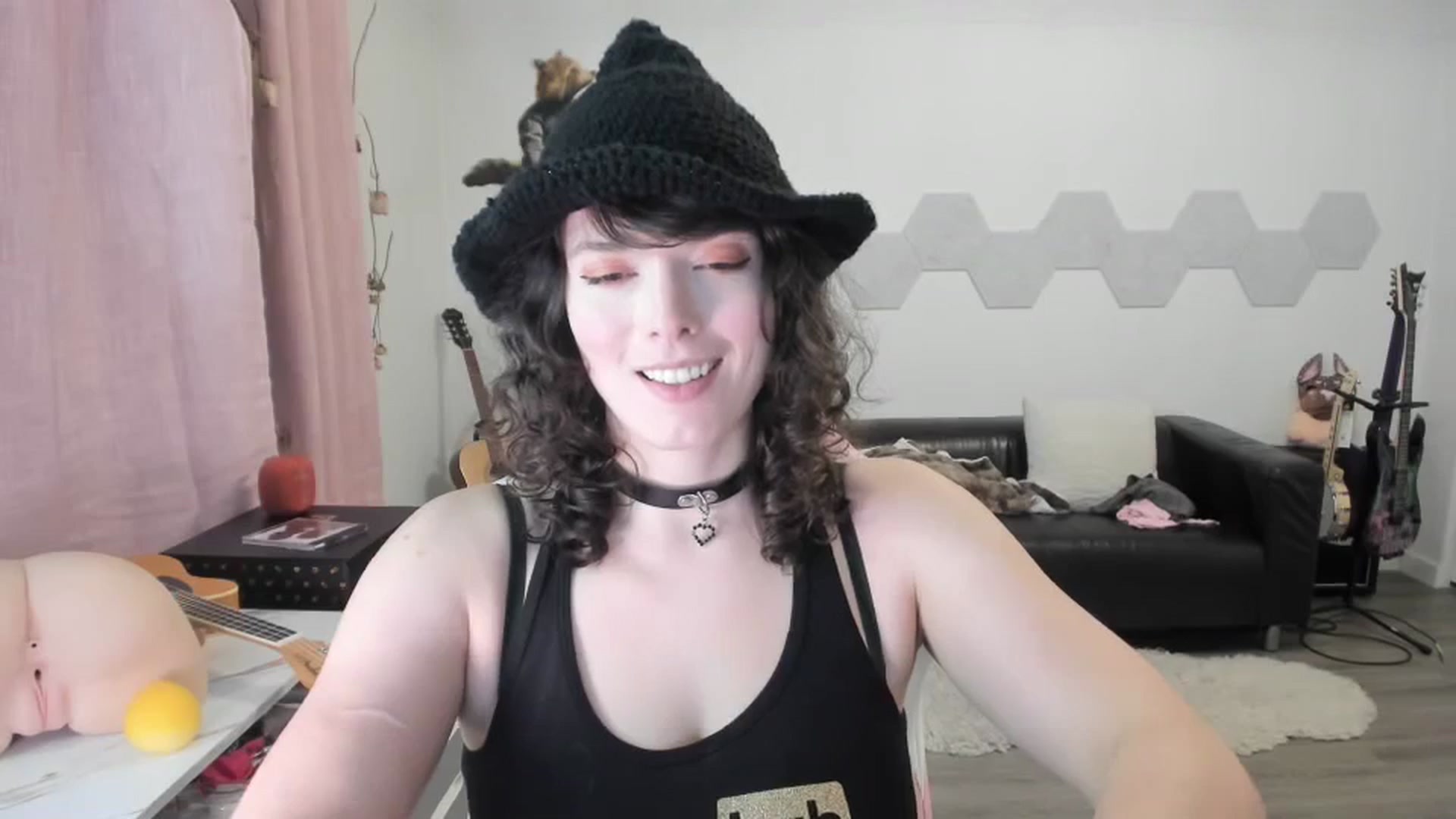 Gallery image thumbnail from TiggerRosey's myfreecams stream on, 10/17/2023, 09:40 image 5 of 20