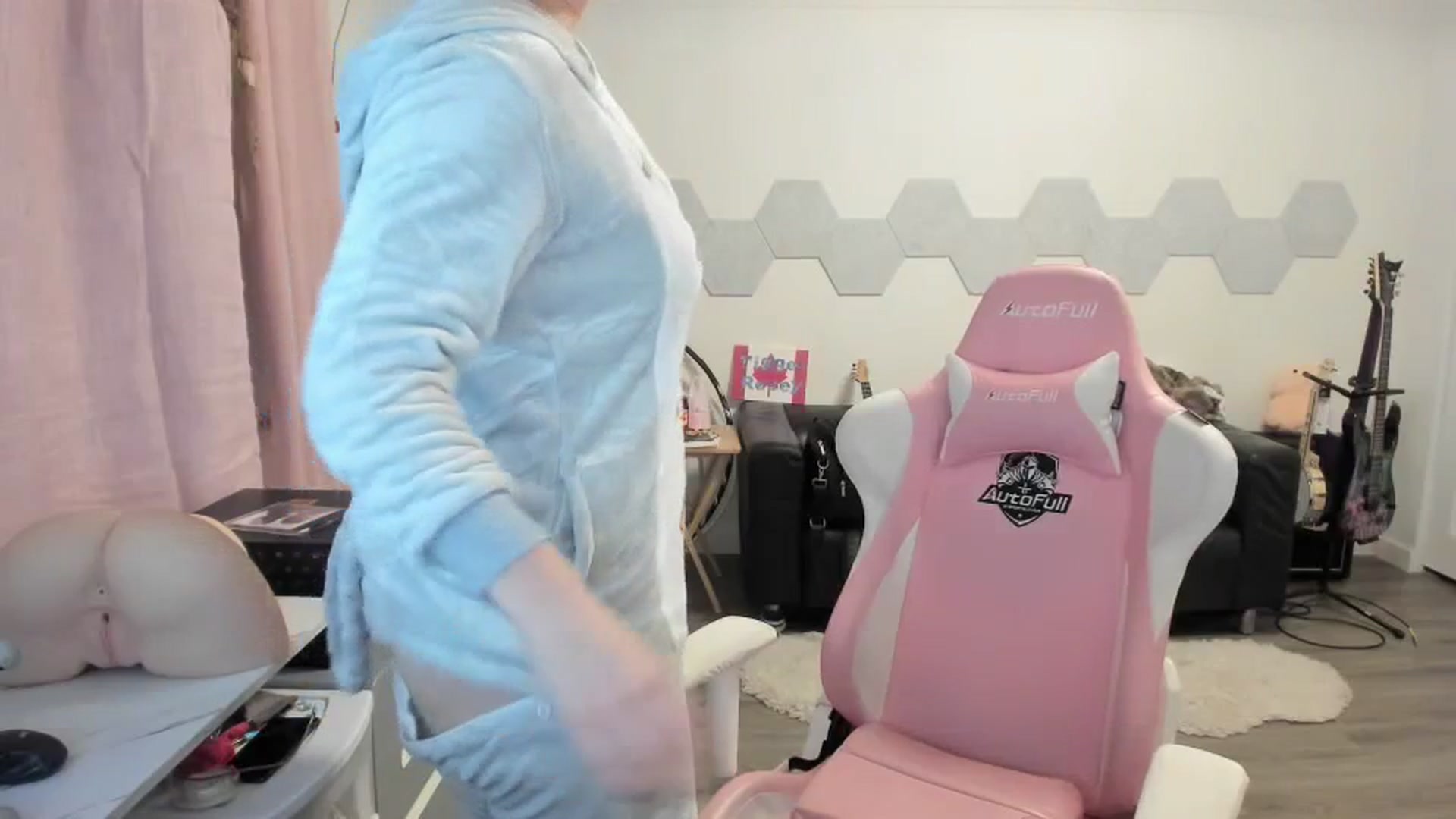 Gallery image thumbnail from TiggerRosey's myfreecams stream on, 10/19/2023, 03:09 image 9 of 20