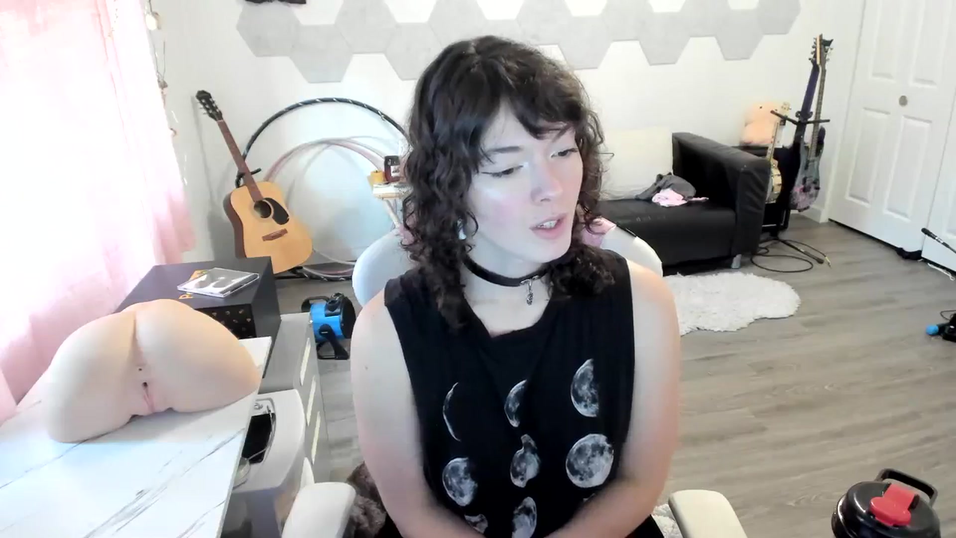 Gallery image thumbnail from TiggerRosey's myfreecams stream on, 10/19/2023, 22:55 image 3 of 20
