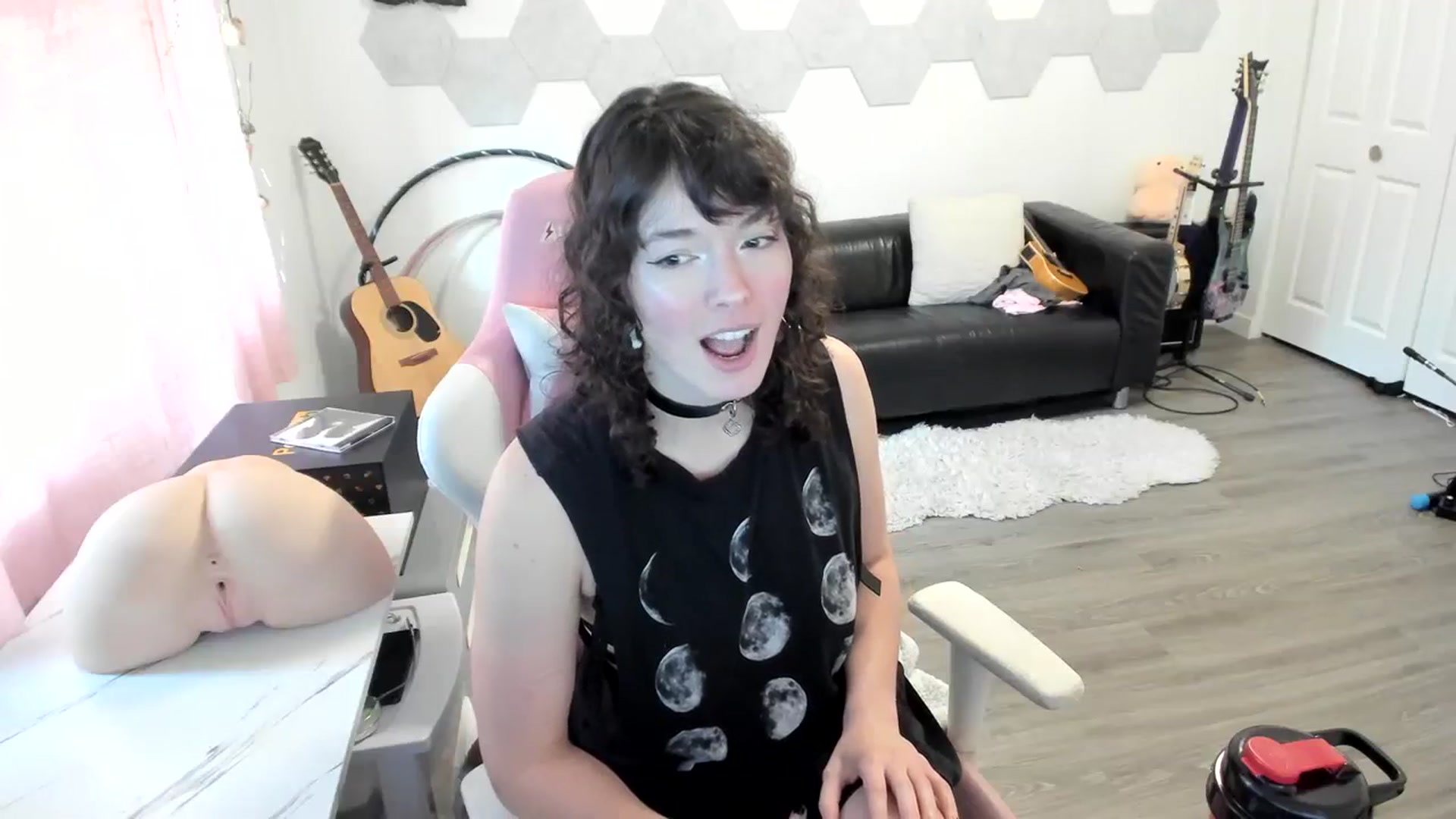 Gallery image thumbnail from TiggerRosey's myfreecams stream on, 10/19/2023, 22:55 image 11 of 20