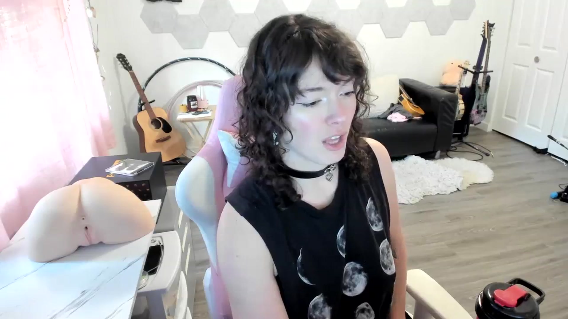 Gallery image thumbnail from TiggerRosey's myfreecams stream on, 10/19/2023, 22:55 image 17 of 20
