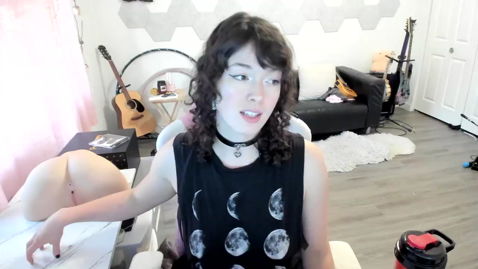 Gallery image thumbnail from TiggerRosey's myfreecams stream on, 10/20/2023, 24:22 image 1 of 20