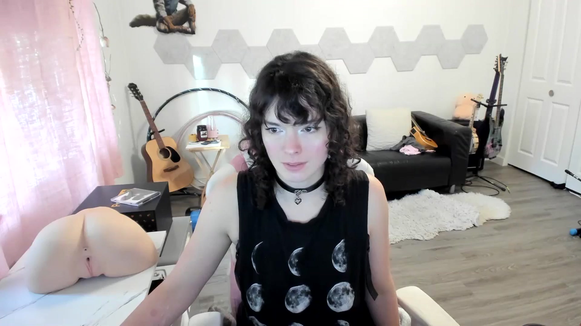 Gallery image thumbnail from TiggerRosey's myfreecams stream on, 10/20/2023, 24:22 image 18 of 20