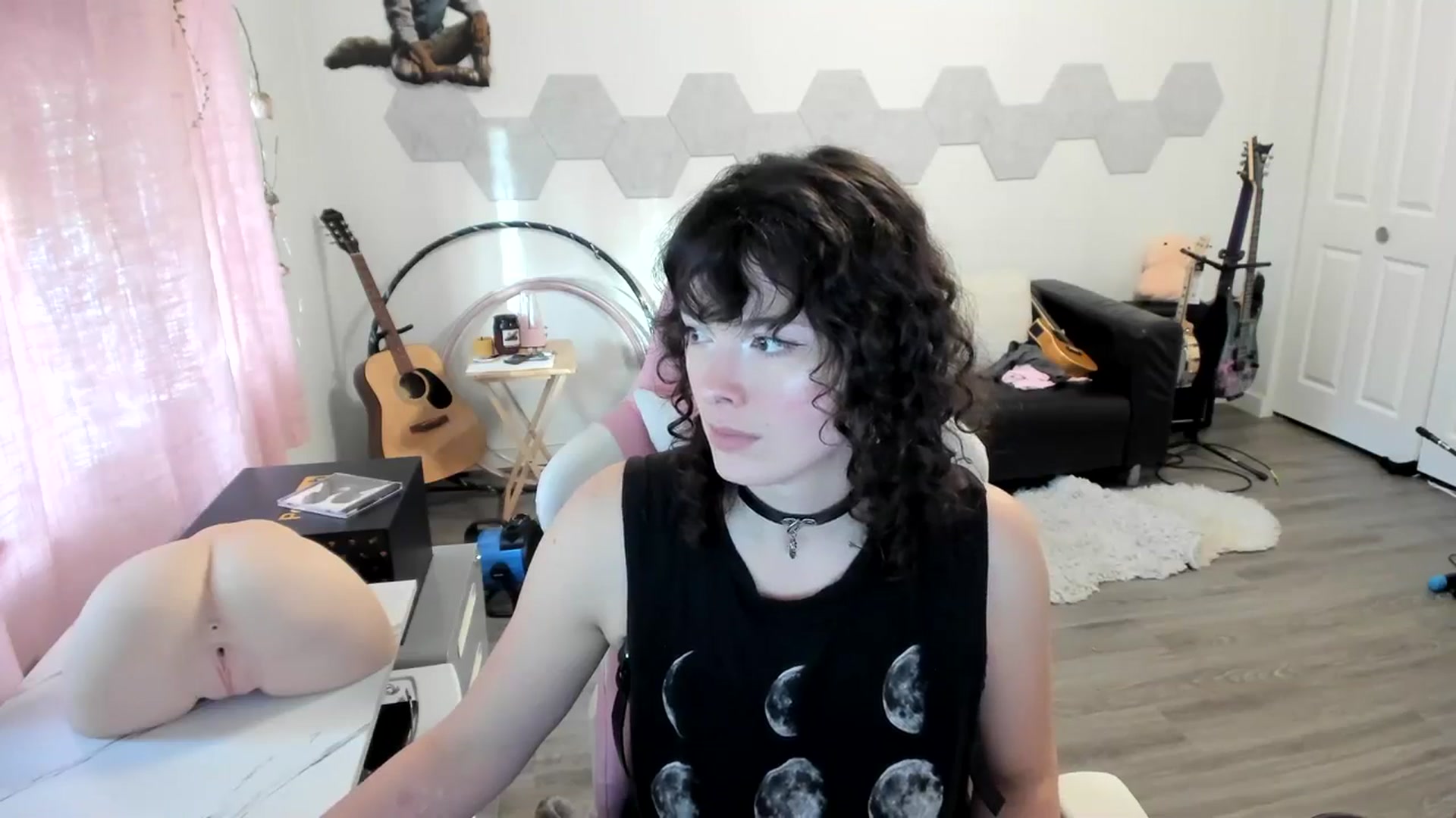 Gallery image thumbnail from TiggerRosey's myfreecams stream on, 10/20/2023, 24:22 image 19 of 20