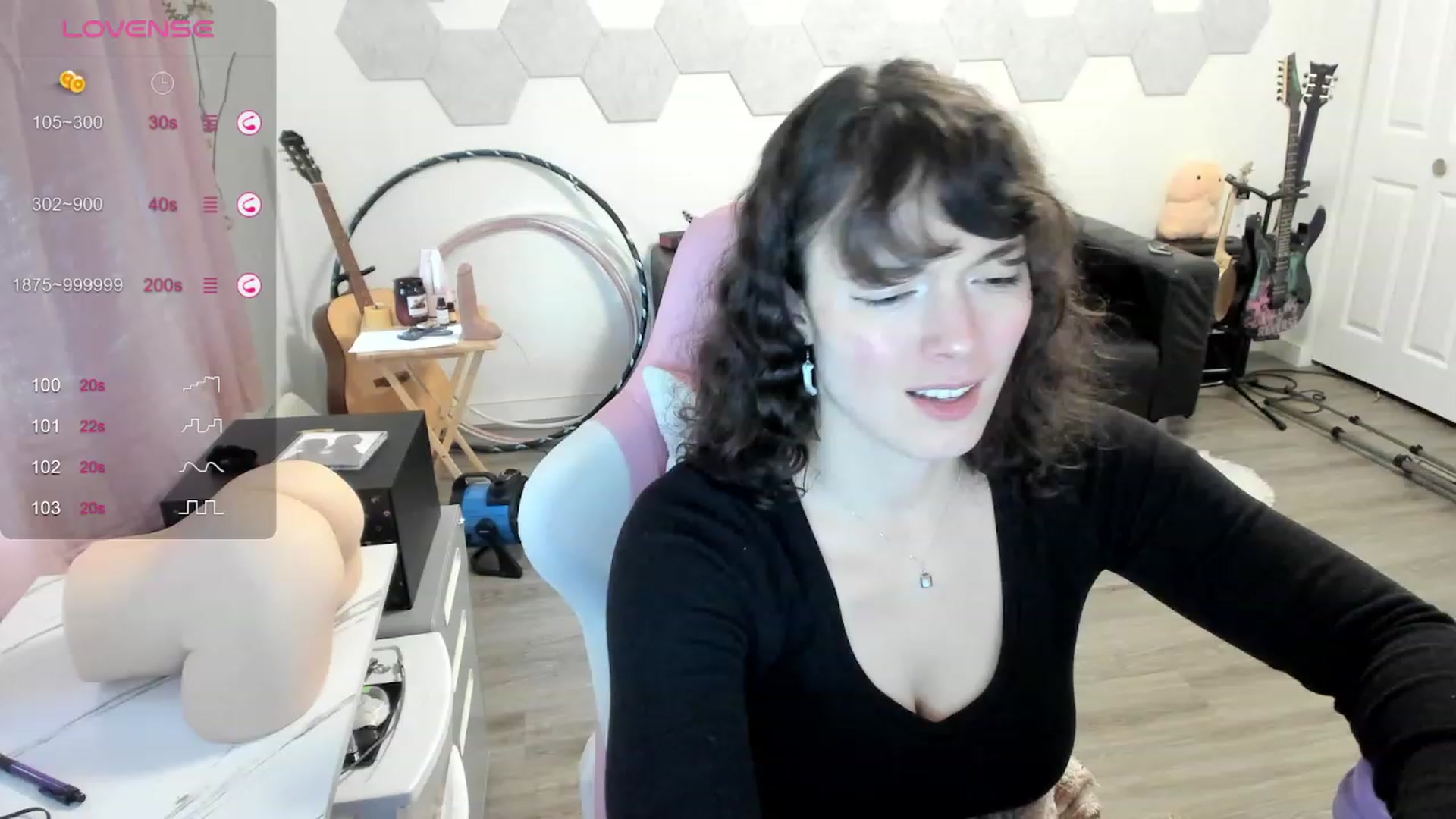 Gallery image thumbnail from TiggerRosey's myfreecams stream on, 10/24/2023, 04:06 image 2 of 20