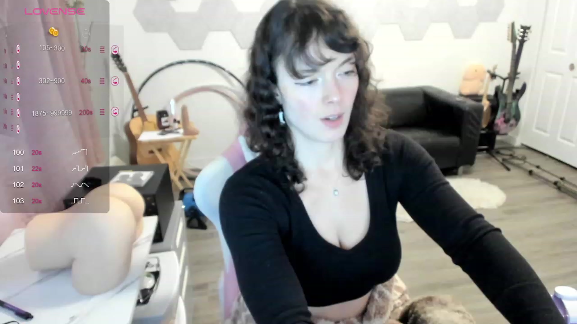Gallery image thumbnail from TiggerRosey's myfreecams stream on, 10/24/2023, 04:06 image 3 of 20
