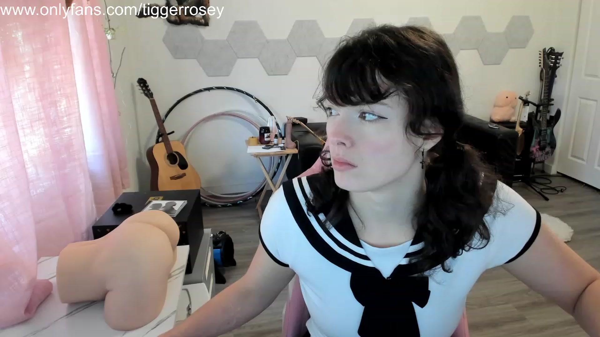 Gallery image thumbnail from TiggerRosey's myfreecams stream on, 10/28/2023, 22:12 image 4 of 20