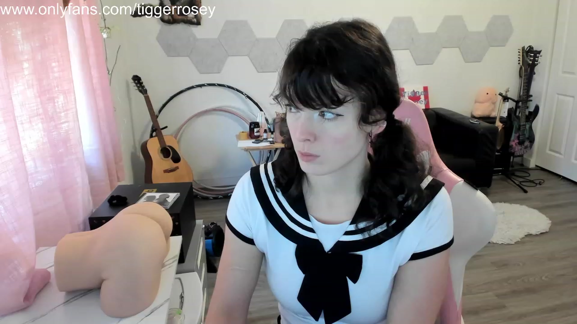 Gallery image thumbnail from TiggerRosey's myfreecams stream on, 10/28/2023, 22:12 image 1 of 20