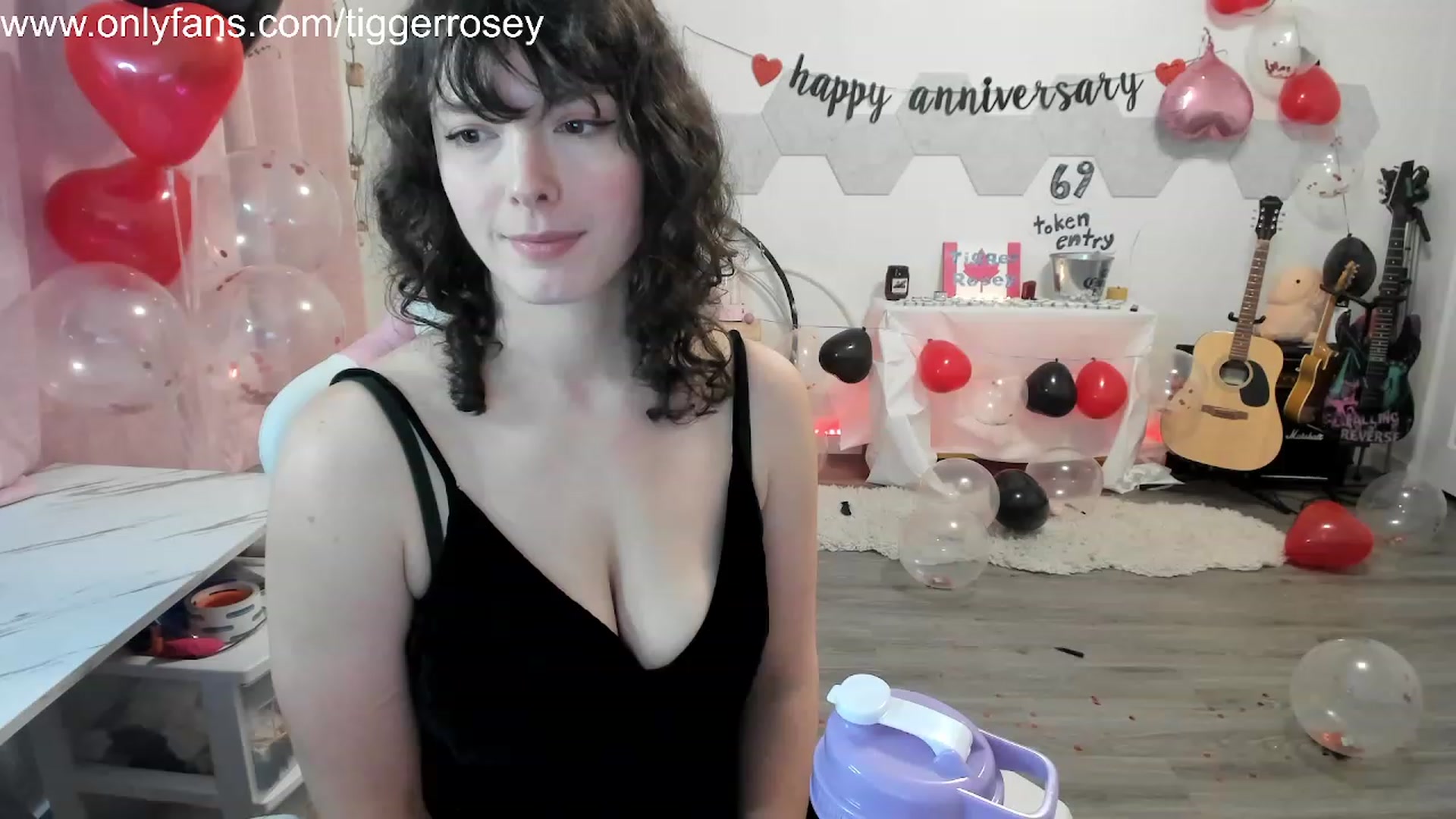 Gallery image thumbnail from TiggerRosey's myfreecams stream on, 11/02/2023, 01:35 image 17 of 20