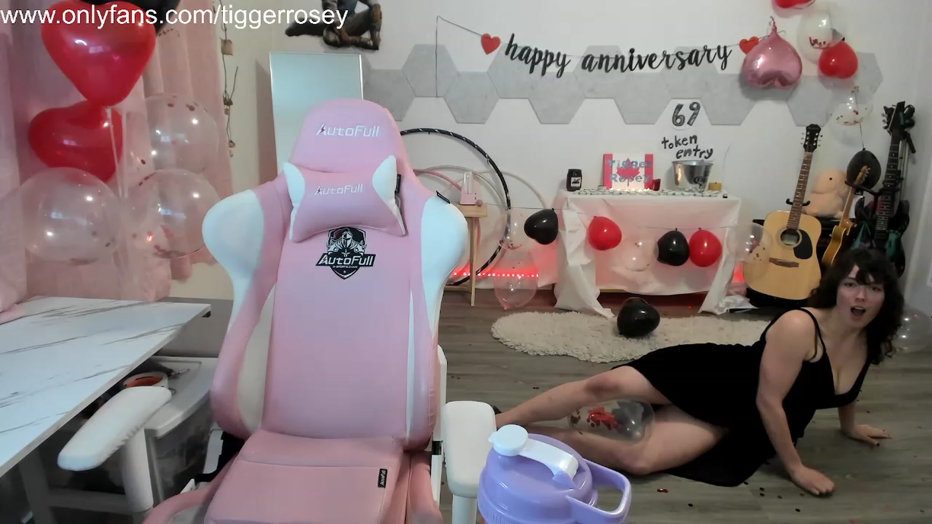 Gallery image thumbnail from TiggerRosey's myfreecams stream on, 11/02/2023, 02:50 image 1 of 20