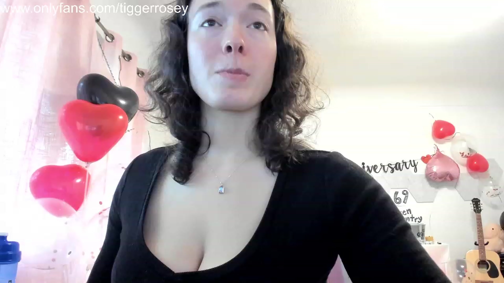 Gallery image thumbnail from TiggerRosey's myfreecams stream on, 11/03/2023, 22:58 image 6 of 20