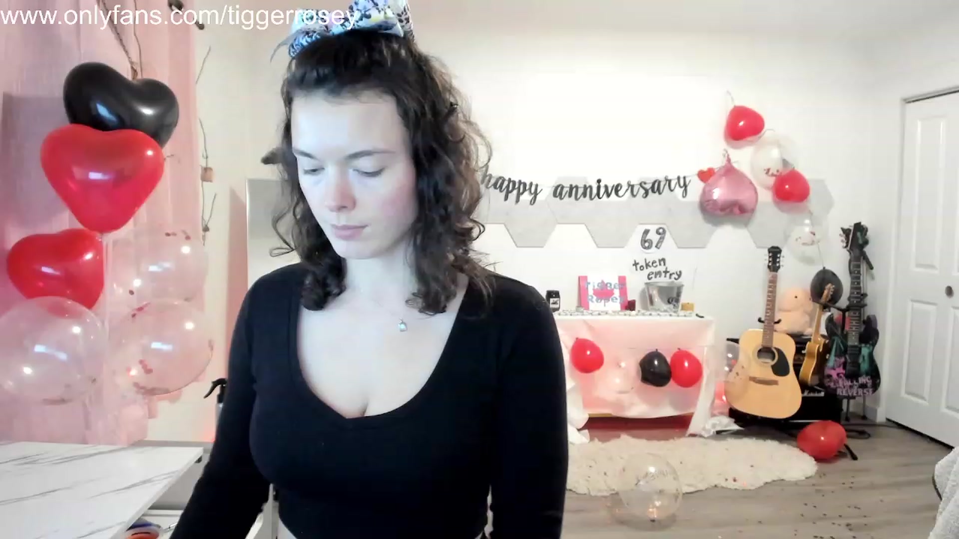 Gallery image thumbnail from TiggerRosey's myfreecams stream on, 11/04/2023, 01:37 image 18 of 20