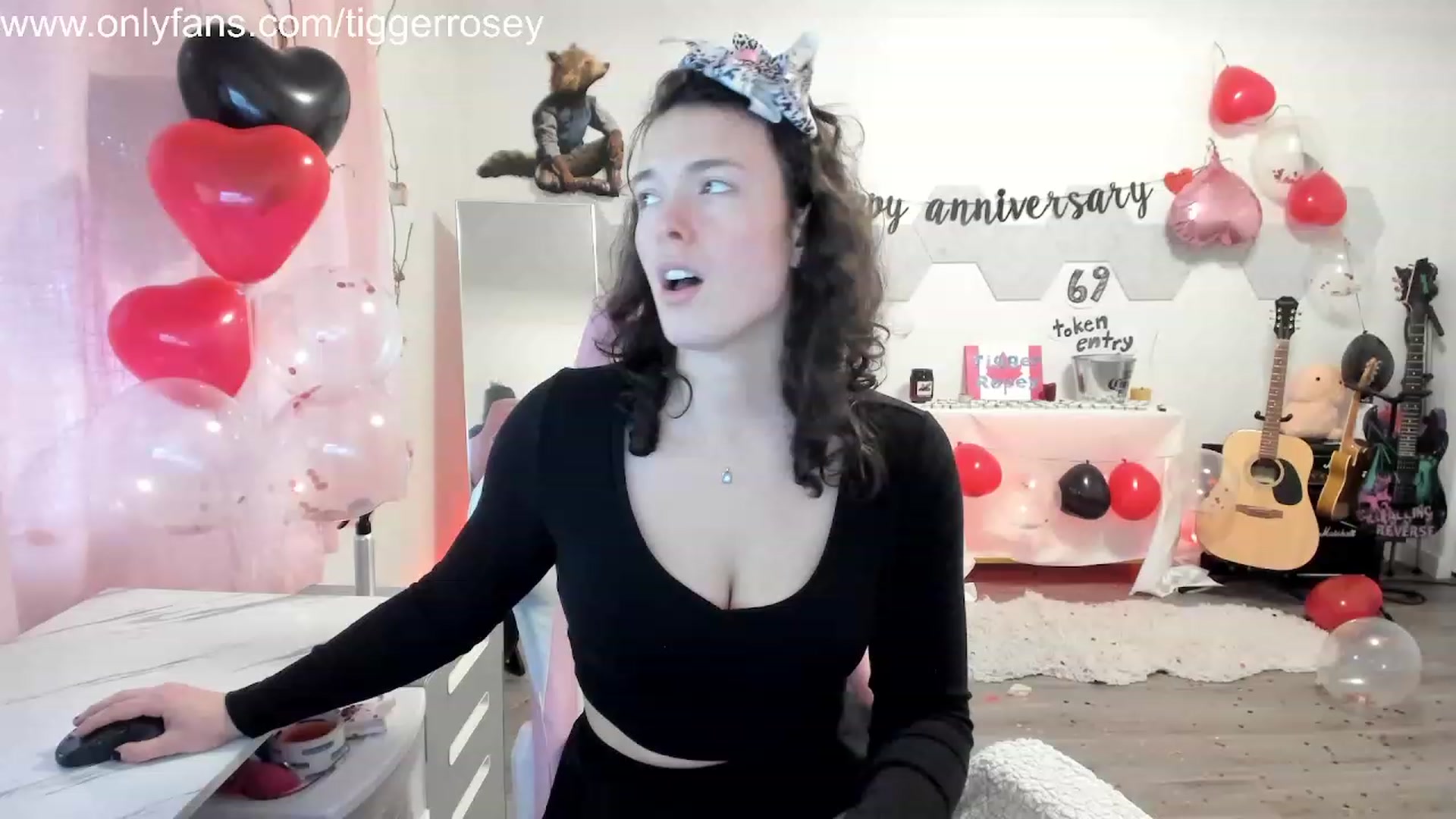 Gallery image thumbnail from TiggerRosey's myfreecams stream on, 11/04/2023, 01:37 image 2 of 20