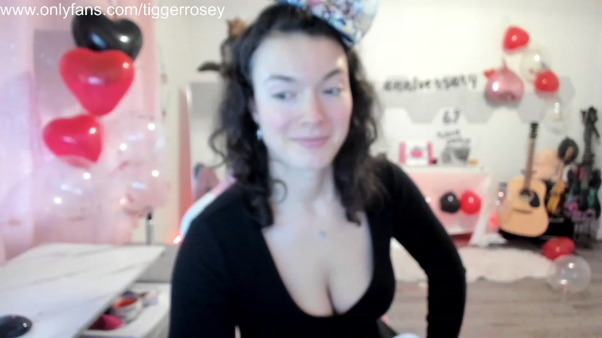 Gallery image thumbnail from TiggerRosey's myfreecams stream on, 11/04/2023, 01:37 image 1 of 20