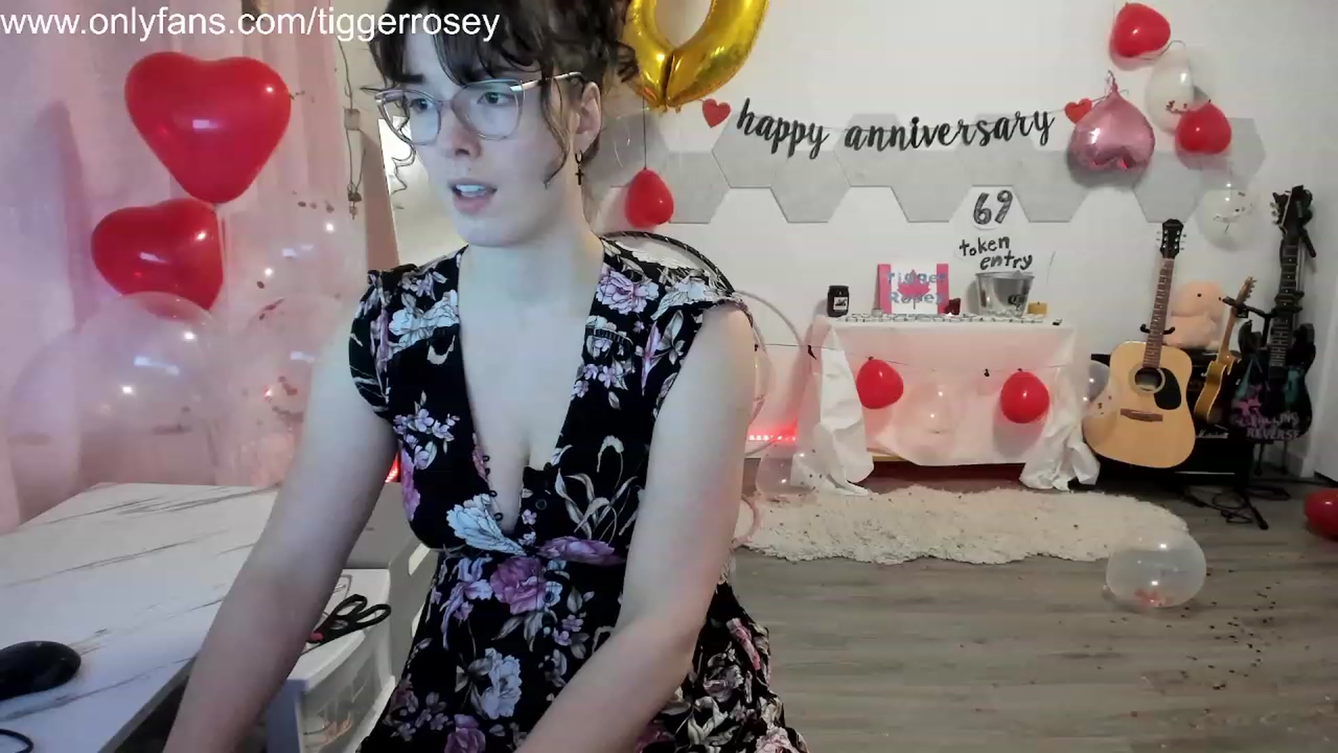 Gallery image thumbnail from TiggerRosey's myfreecams stream on, 11/05/2023, 23:39 image 14 of 20
