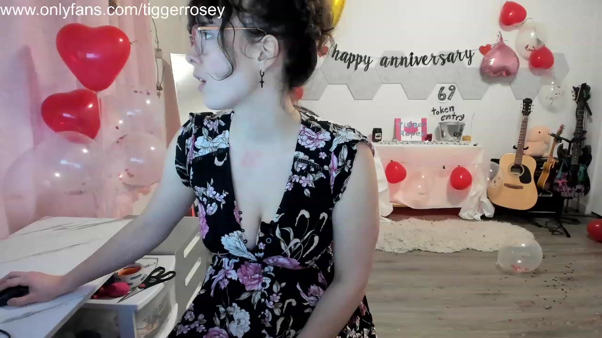 Gallery image thumbnail from TiggerRosey's myfreecams stream on, 11/05/2023, 23:39 image 19 of 20